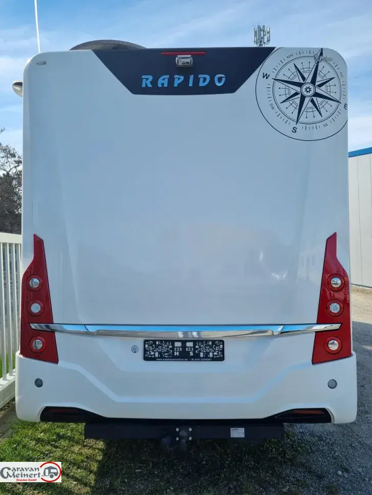 Fahrzeugbild Rapido Distinction I1090 #30