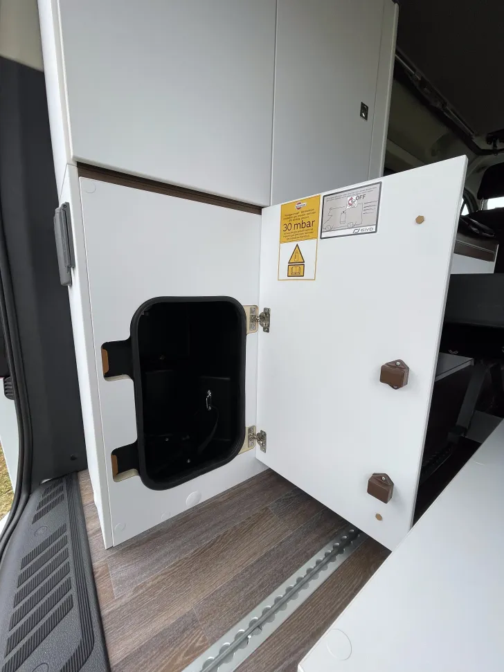 Fahrzeugbild Laika Kosmo Urban F 100 - Automatik- ABVERKAUF #12