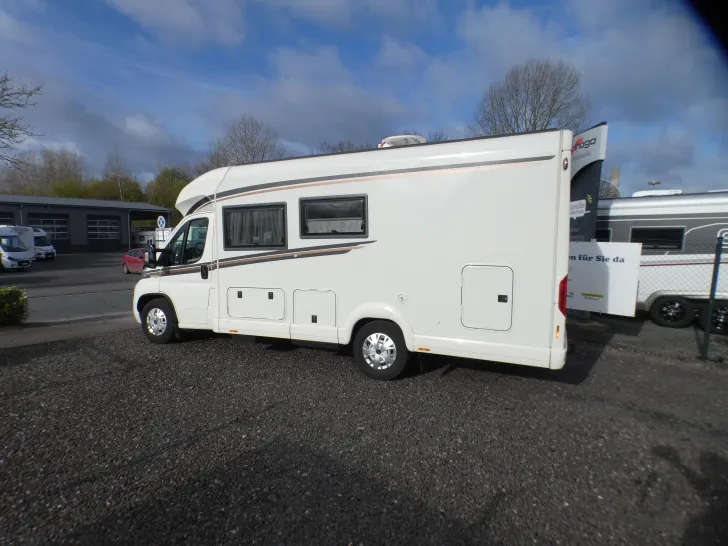 Fahrzeugbild Carthago c-tourer 142 DB #4