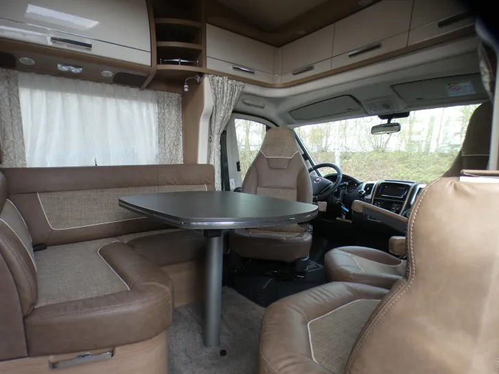 Fahrzeugbild Carthago c-tourer 142 DB #17