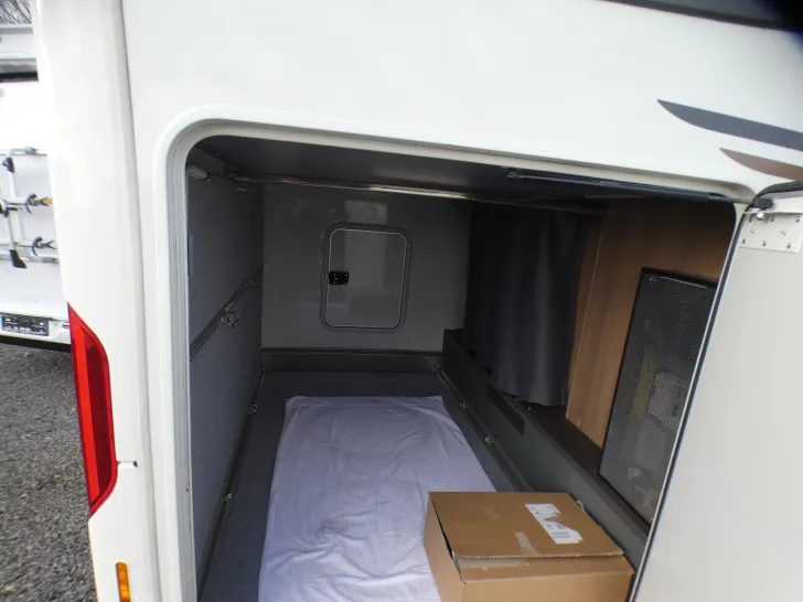 Fahrzeugbild Carthago c-tourer 142 DB #29