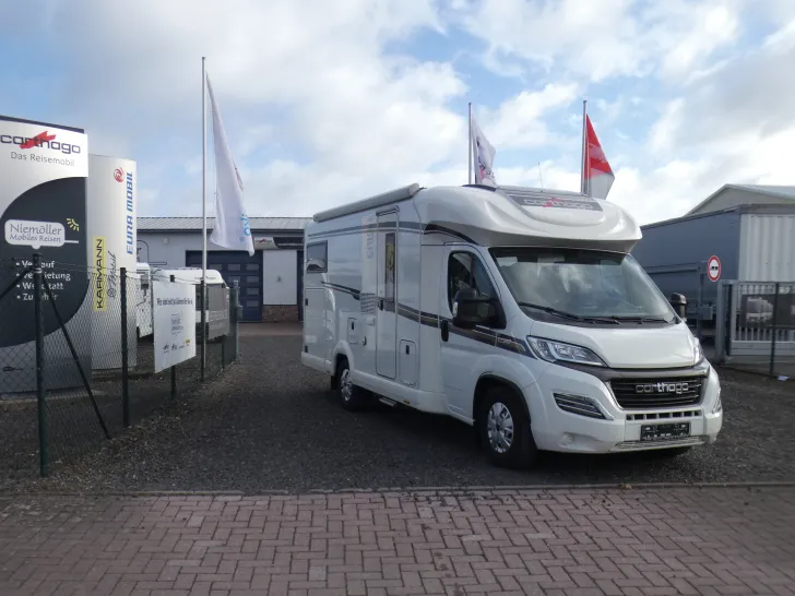 Fahrzeugbild Carthago c-tourer 142 DB #1