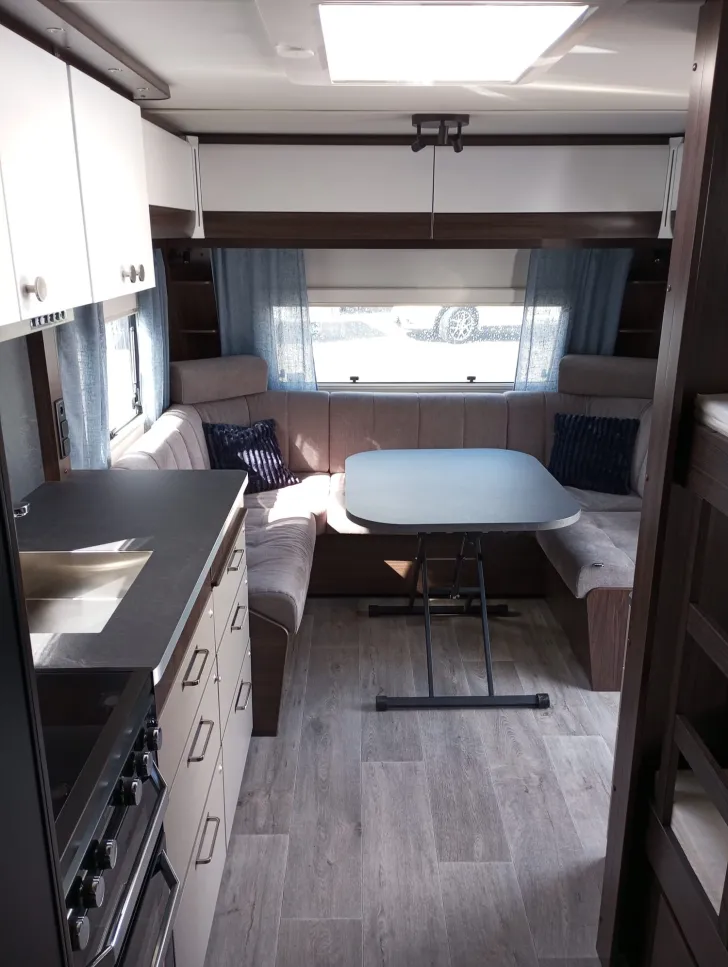 Fahrzeugbild Polar Black Edition 650 FDC #7