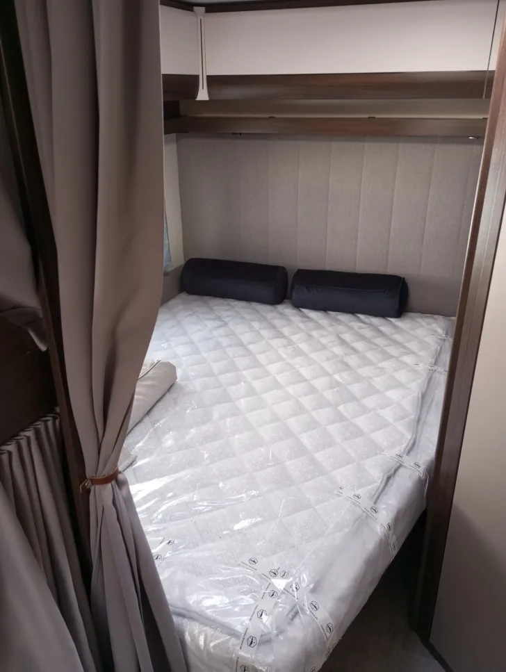 Fahrzeugbild Polar Black Edition 650 FDC #13