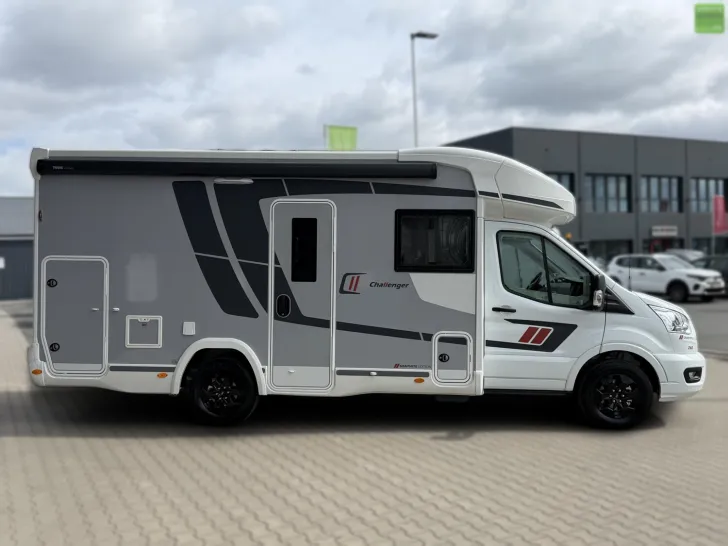 Fahrzeugbild Challenger Teilintegriert Graphite Edition 260 AHK 4100kg #3