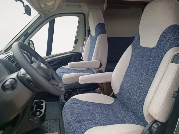 Fahrzeugbild Weinsberg CaraSuite 700 DX #9