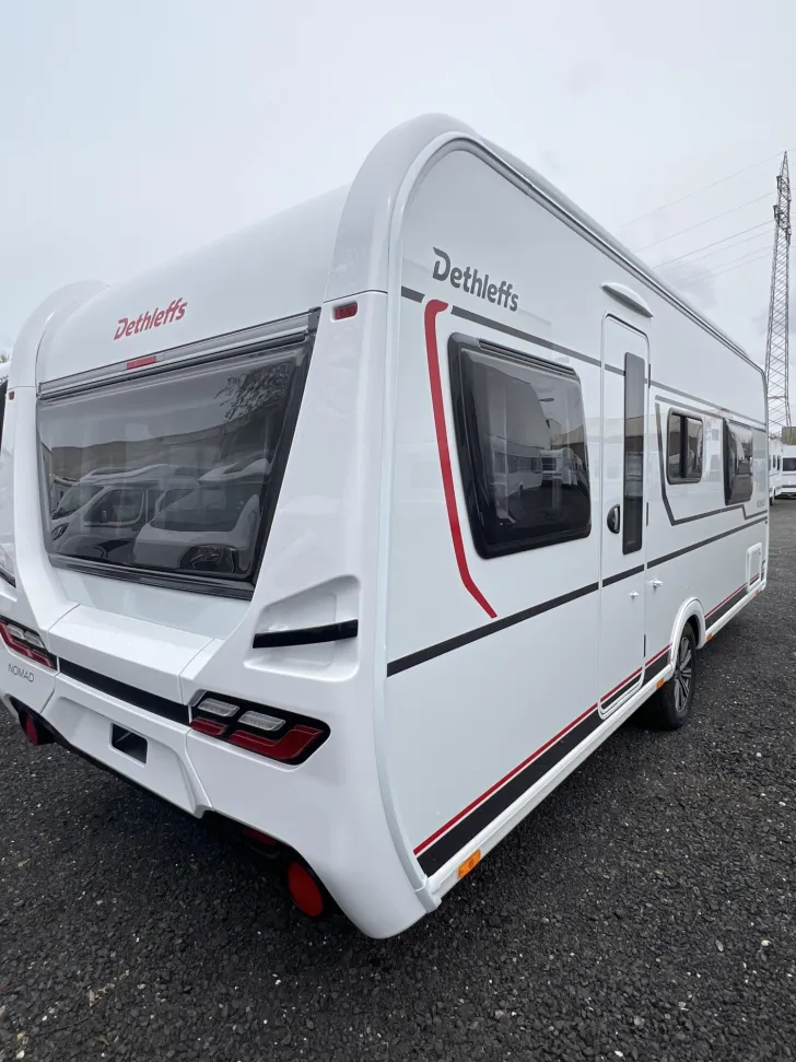 Fahrzeugbild Dethleffs Nomad 530 DR *Glattblech Weiß*ATC*City-Wasser* #5