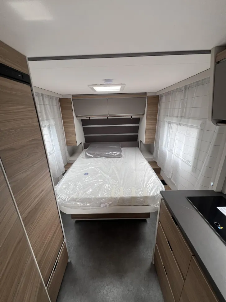 Fahrzeugbild Dethleffs Nomad 530 DR *Glattblech Weiß*ATC*City-Wasser* #7