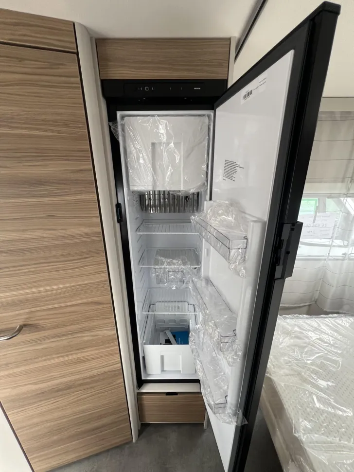 Fahrzeugbild Dethleffs Nomad 530 DR *Glattblech Weiß*ATC*City-Wasser* #10