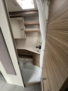 Fahrzeugbild Dethleffs Nomad 530 DR *Glattblech Weiß*ATC*City-Wasser* #13