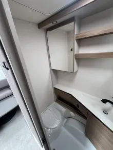 Fahrzeugbild Dethleffs Nomad 530 DR *Glattblech Weiß*ATC*City-Wasser* #16