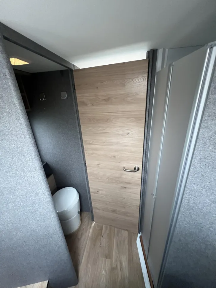 Fahrzeugbild Dethleffs Just Go Active T 7055 DBL 165PS*Automatik*Active #20