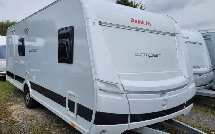 Fahrzeugbild Dethleffs Camper 560 FMK *Mover*Glattblech*City-Wasser* #1