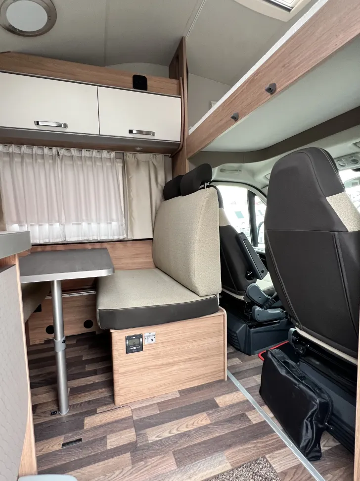 Fahrzeugbild Weinsberg CaraHome 600 DKG AUTOMATIK Vermittlungsverkauf #15