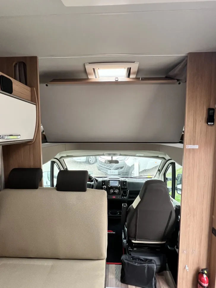 Fahrzeugbild Weinsberg CaraHome 600 DKG AUTOMATIK Vermittlungsverkauf #19