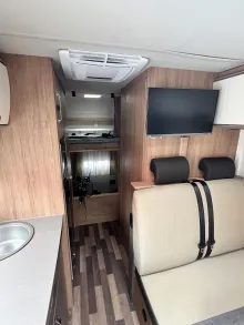 Fahrzeugbild Weinsberg CaraHome 600 DKG AUTOMATIK Vermittlungsverkauf #25