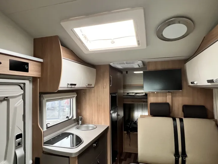 Fahrzeugbild Weinsberg CaraHome 600 DKG AUTOMATIK Vermittlungsverkauf #26