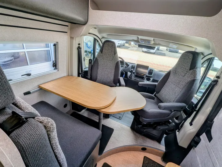 Fahrzeugbild Hymer Camper Van Redwood 601 Ausstattungslinie Trail #5