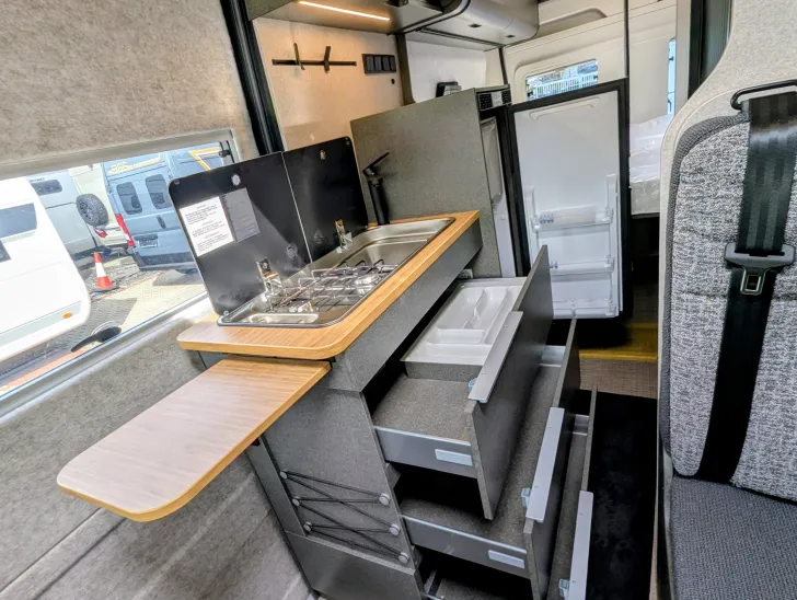 Fahrzeugbild Hymer Camper Van Redwood 601 Ausstattungslinie Trail #10