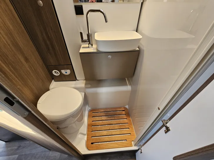 Fahrzeugbild Carado T 338 Automatik 8-Gang #15