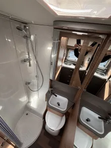 Fahrzeugbild Weinsberg CaraCompact 640 MEG EDITION [PEPPER] Licht&Sicht Paket #13