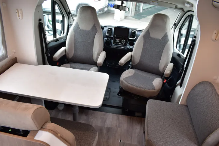 Fahrzeugbild Carado T 328 Hubbett, Klima, Navi, ab Nov. #4