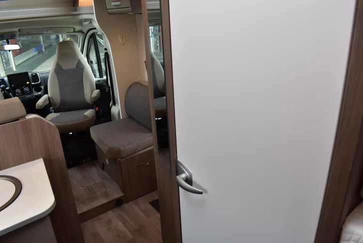 Fahrzeugbild Carado T 328 Hubbett, Klima, Navi, ab Nov. #30