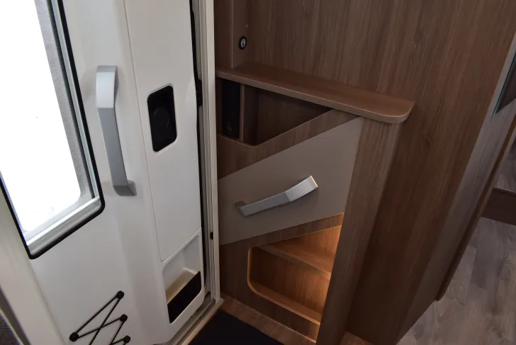 Fahrzeugbild Carado T 328 Hubbett, Klima, Navi, ab Nov. #34