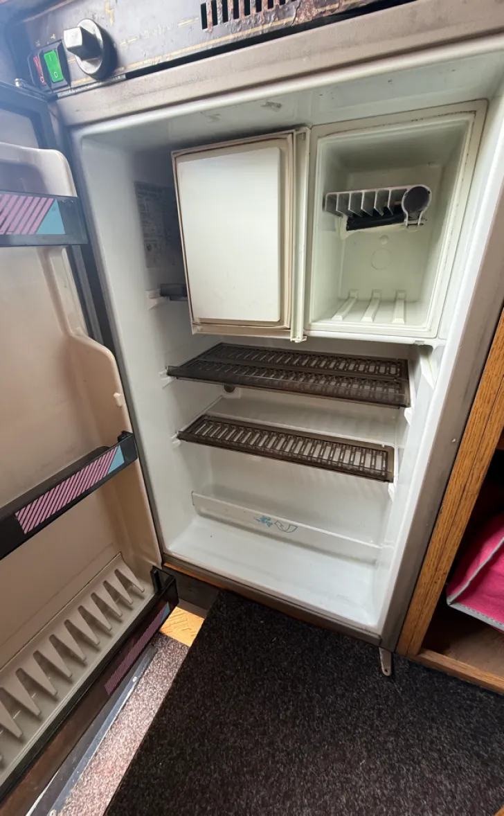 Fahrzeugbild Peugeot J5 2,5 TD sehr gut gepflegt, v #9