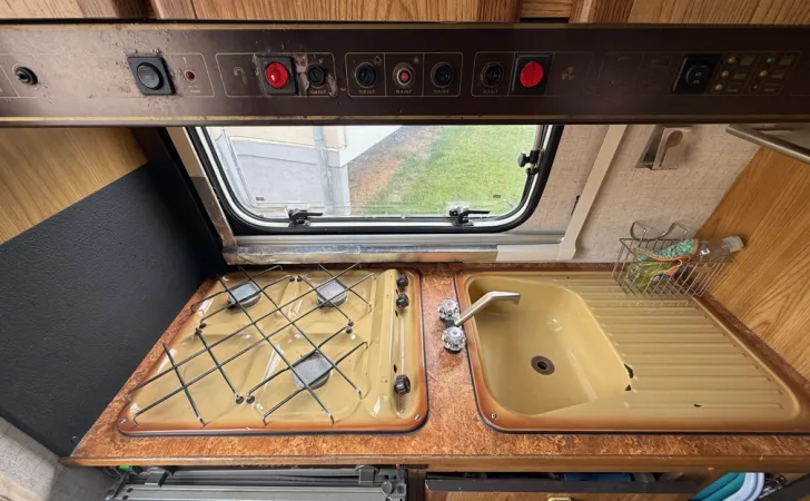 Fahrzeugbild Peugeot J5 2,5 TD sehr gut gepflegt, v #10