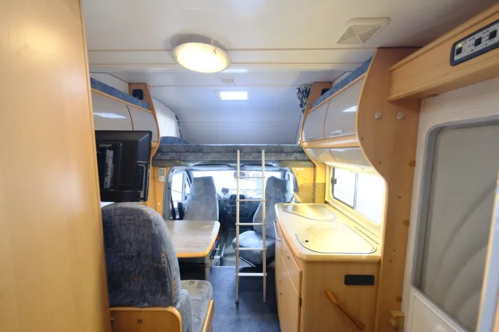 Fahrzeugbild Rotec 6805/Festbett/Garage/Klima/Markise/DPF #9