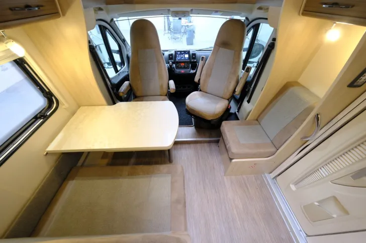 Fahrzeugbild Hobby Siesta T 70 GQ/Queensbett/Klima/Markise/AHK #6