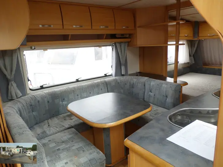 Fahrzeugbild LMC Münsterland 560 MDK Nr. 107 -Etagenb., franz. Bett #8