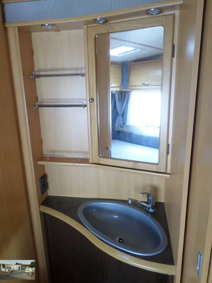 Fahrzeugbild LMC Münsterland 560 MDK Nr. 107 -Etagenb., franz. Bett #19