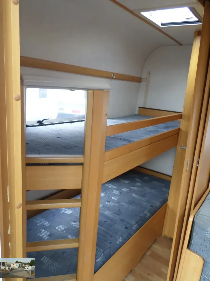 Fahrzeugbild LMC Münsterland 560 MDK Nr. 107 -Etagenb., franz. Bett #6