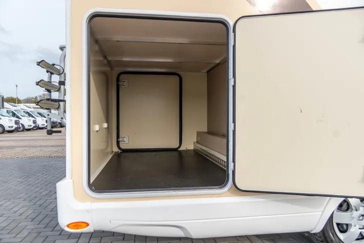 Fahrzeugbild Ahorn Camp Canada AD *AHK*SAT*TV*Solar*Kamera*Markise* #6