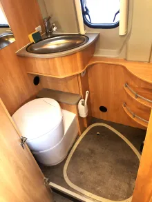 Fahrzeugbild Pössl D-Line 2Win S Plus stromautark, winterf #9