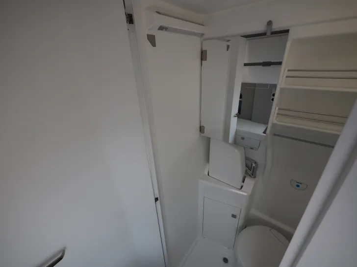 Fahrzeugbild VW Grand California 680, Markise, DSG, Carplay #17