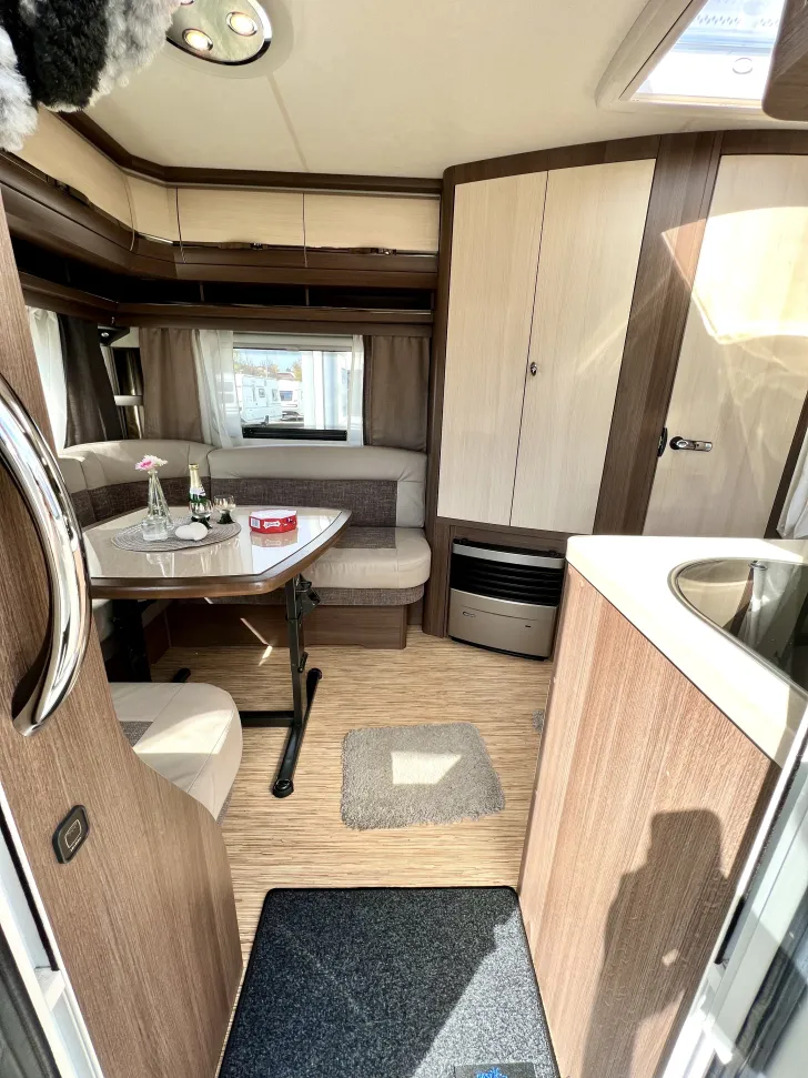 Fahrzeugbild Hobby Prestige 495 UL mit Mover+Markise+Vorzelt #6