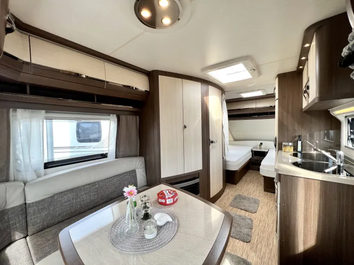 Fahrzeugbild Hobby Prestige 495 UL mit Mover+Markise+Vorzelt #13