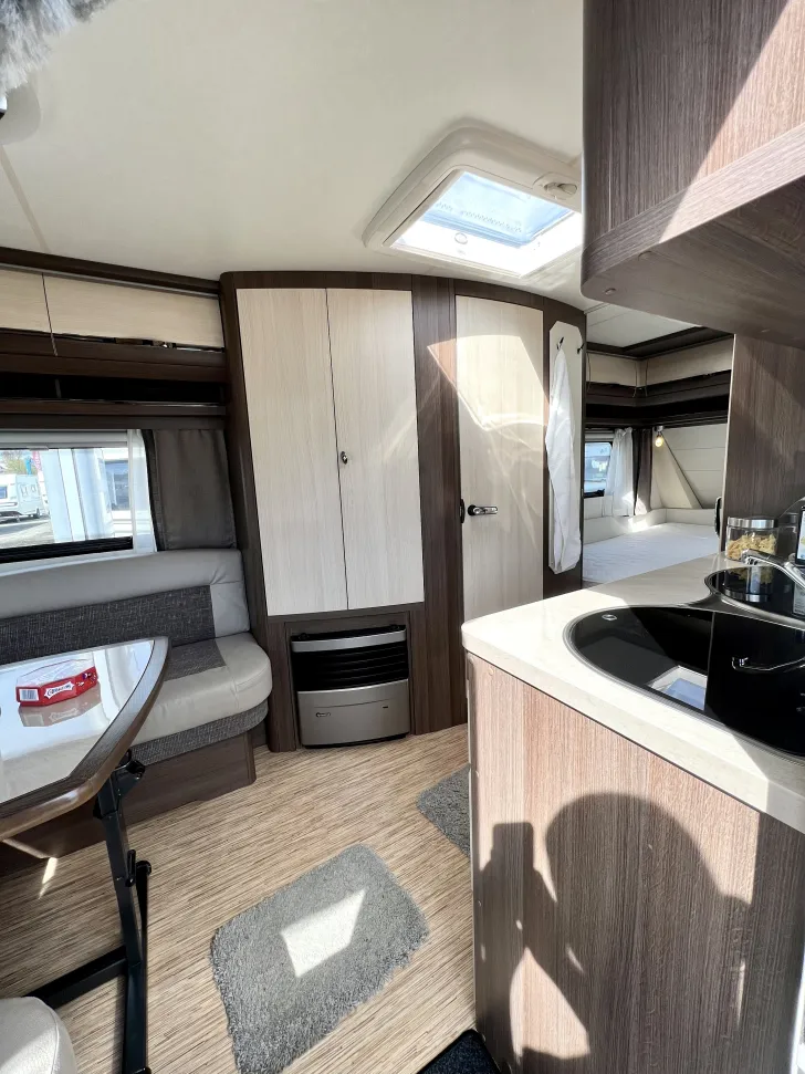 Fahrzeugbild Hobby Prestige 495 UL mit Mover+Markise+Vorzelt #14