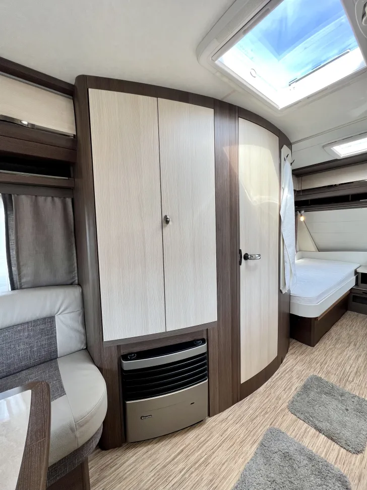 Fahrzeugbild Hobby Prestige 495 UL mit Mover+Markise+Vorzelt #15