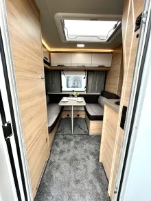 Fahrzeugbild Knaus Südwind 420 QD Black Selection * Modell 2026* #5