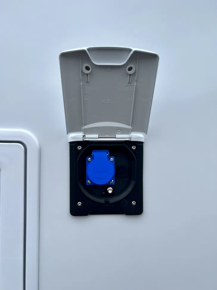 Fahrzeugbild Knaus Südwind 420 QD Black Selection * Modell 2026* #18