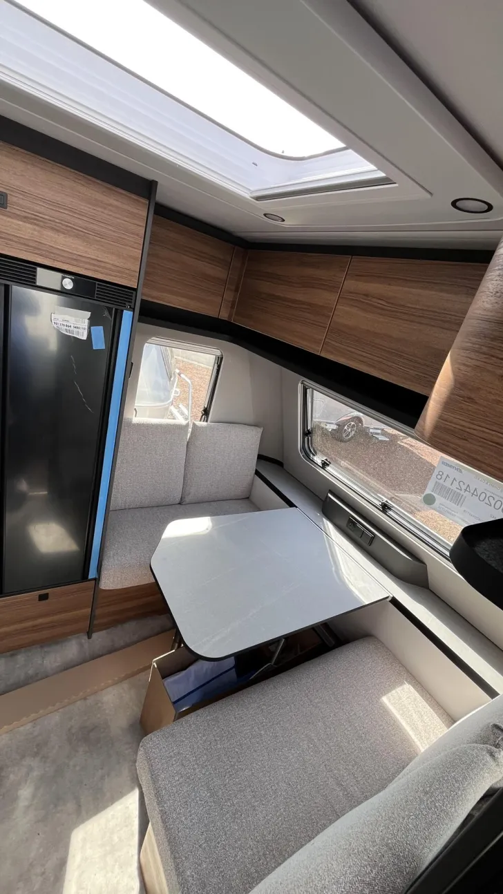 Fahrzeugbild Hymer Eriba Nova 442 #4