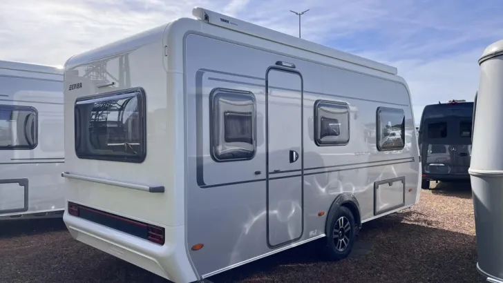 Fahrzeugbild Hymer Eriba Nova 470 #2