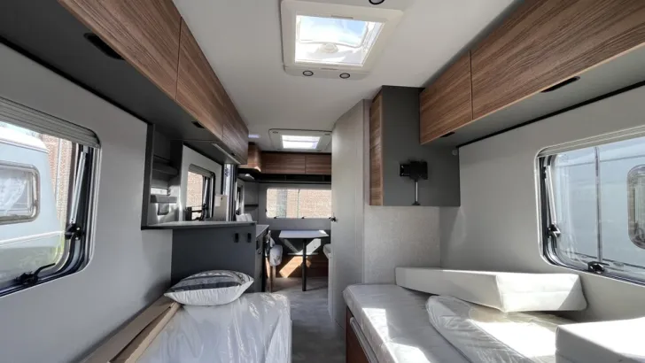 Fahrzeugbild Hymer Eriba Nova 470 #13