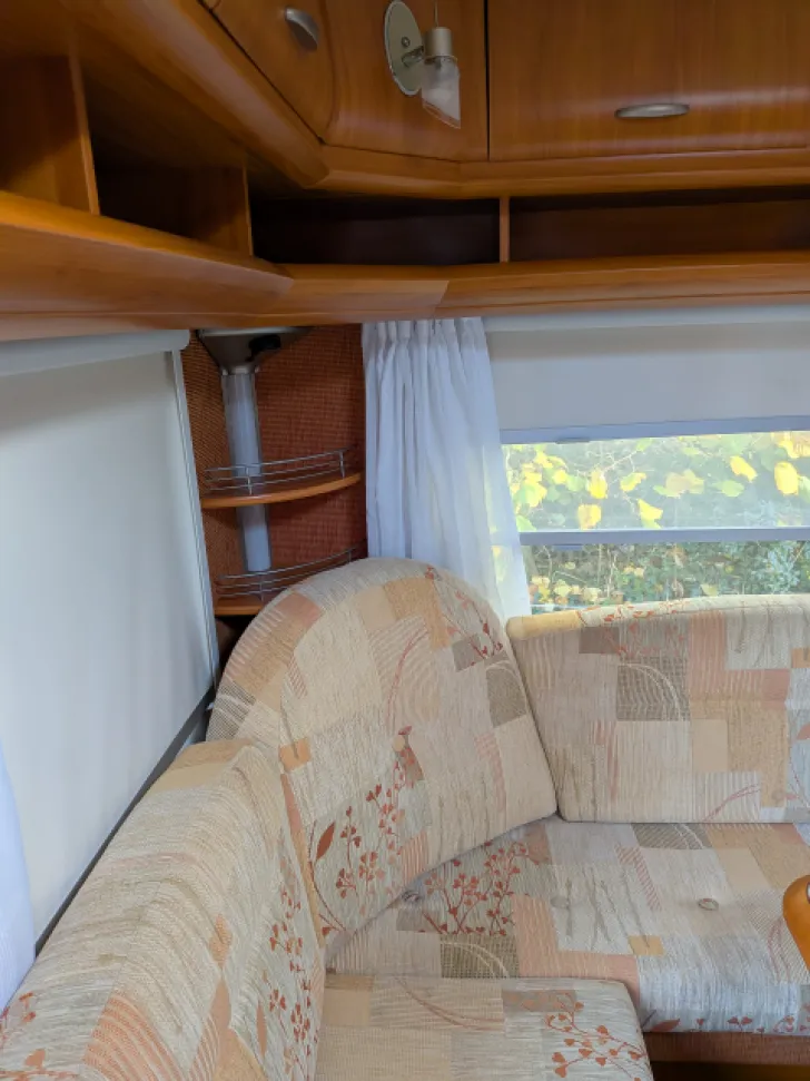 Fahrzeugbild Hobby Excellent 495 UL #4