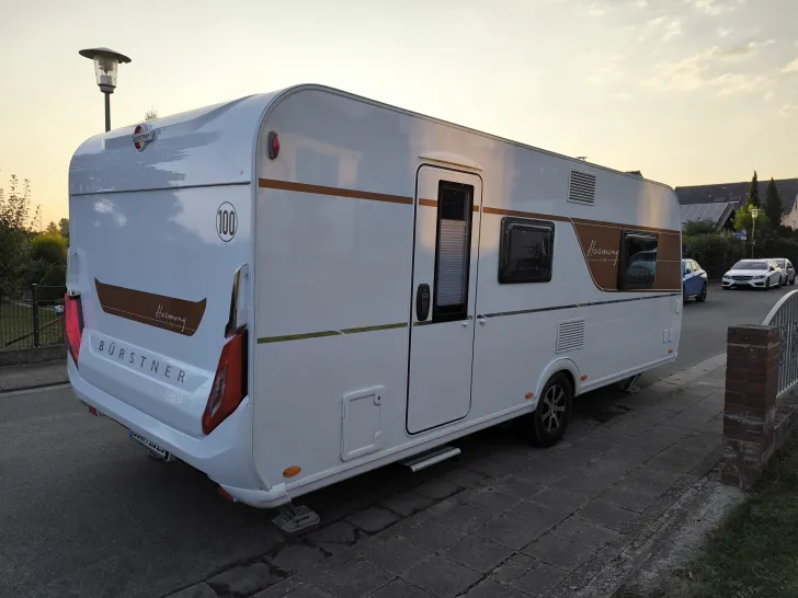 Fahrzeugbild Bürstner Averso HL 560 TK #2