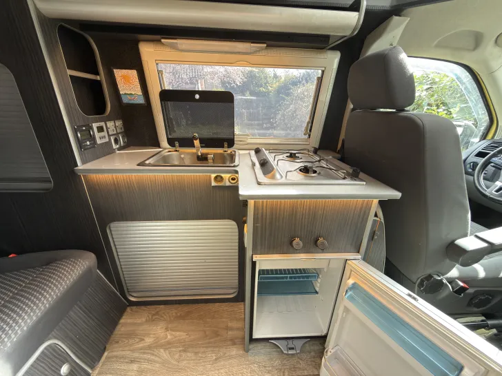 Fahrzeugbild VW Custom Bus T5 gut gepflegt #3